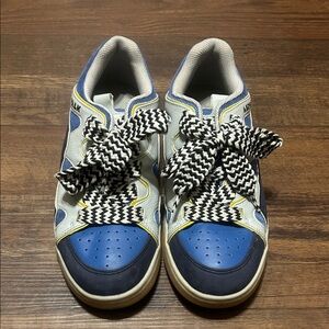 AIRWALK Blue and White Sneakers with Patterned Laces - Women’s 8.5